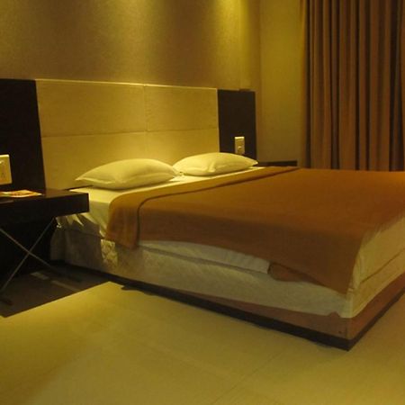 Hotel Blue Lagoon ダマン エクステリア 写真