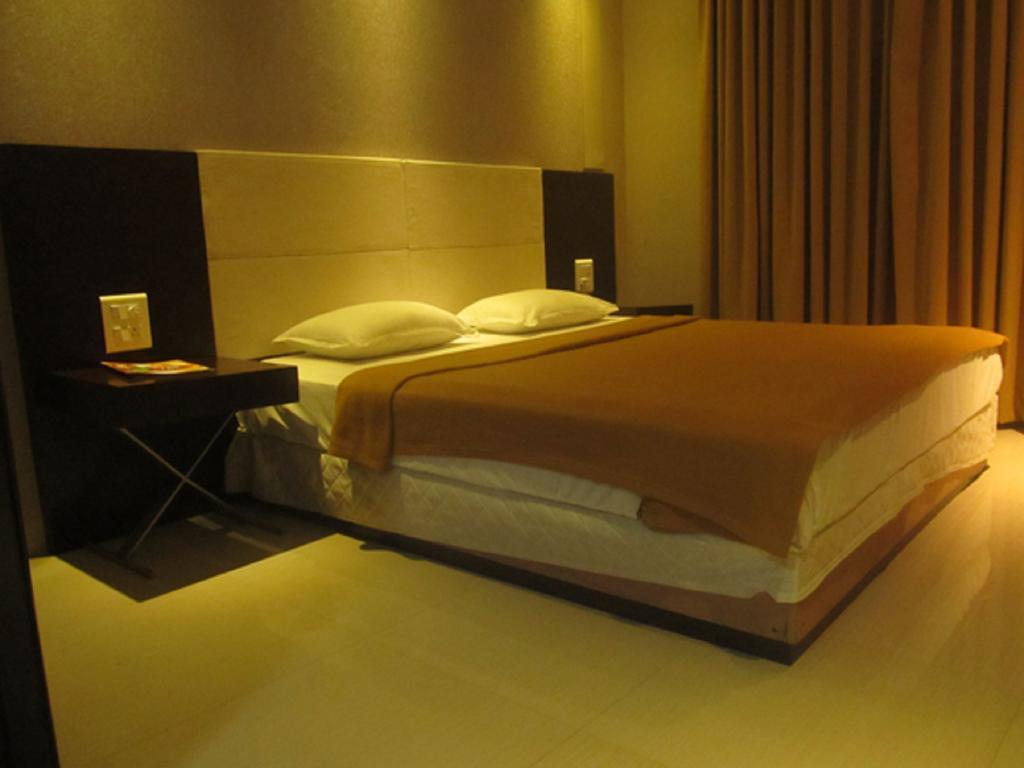 Hotel Blue Lagoon ダマン エクステリア 写真