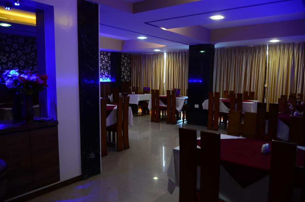 Hotel Blue Lagoon ダマン エクステリア 写真